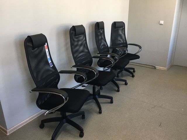 Офисное кресло МЕТТА SU-BK-8 Pl